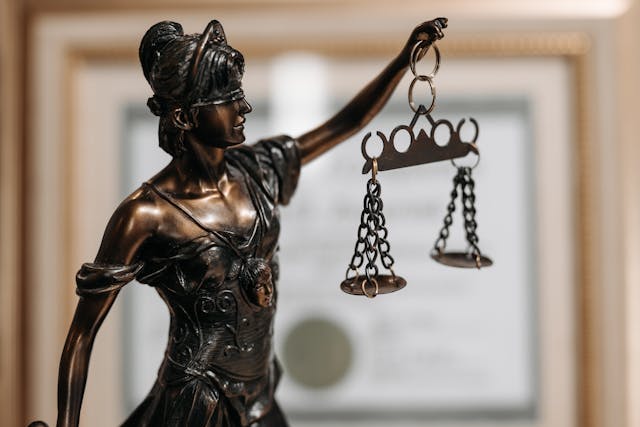 statue of a legal balance